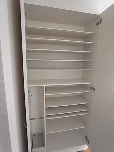 玄関　大容量のシューズボックス