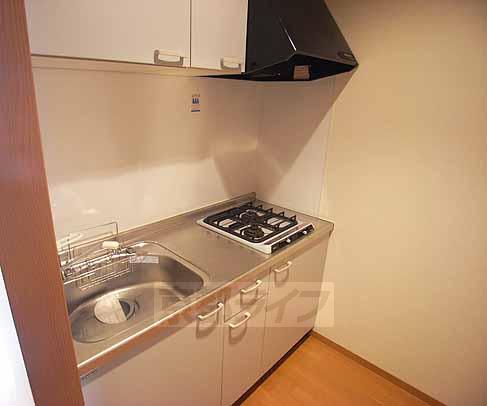 キッチン　独立したキッチンスペース。