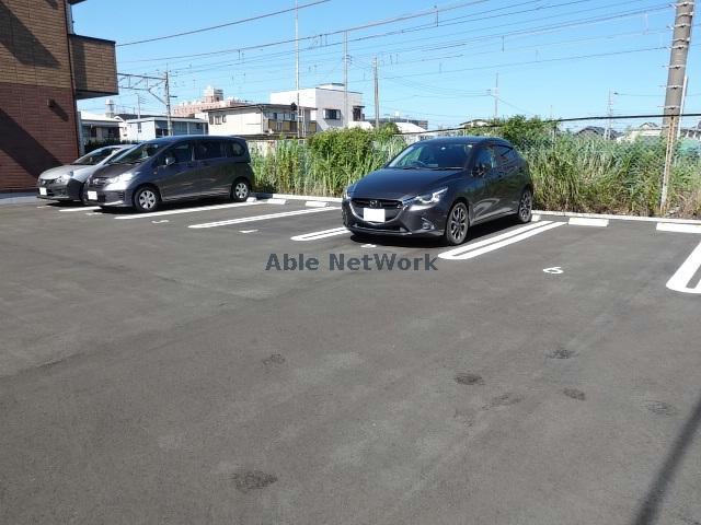 駐車場　駐車場