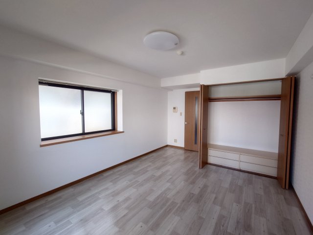 居室・リビング　同物件別号室の写真です。