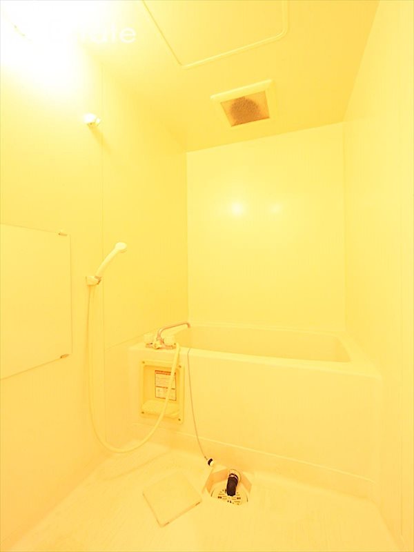 バス・シャワールーム　バスルーム