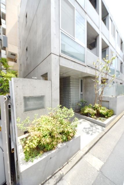 エントランス　★お問い合わせはタウンハウジングまで★