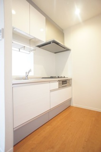 キッチン　※同間取りの１０３号室の室内写真です。
