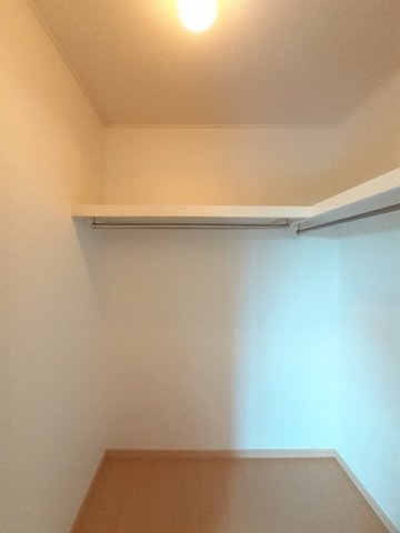 収納　たっぷりとした収納スペースです