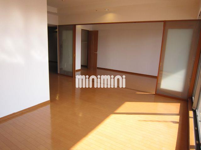 居室・リビング　日当たり良好です