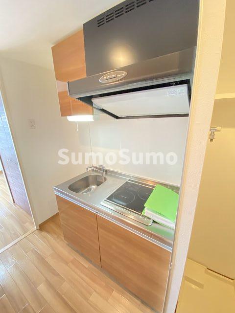 キッチン　コンパクトなキッチンで掃除もラクラク