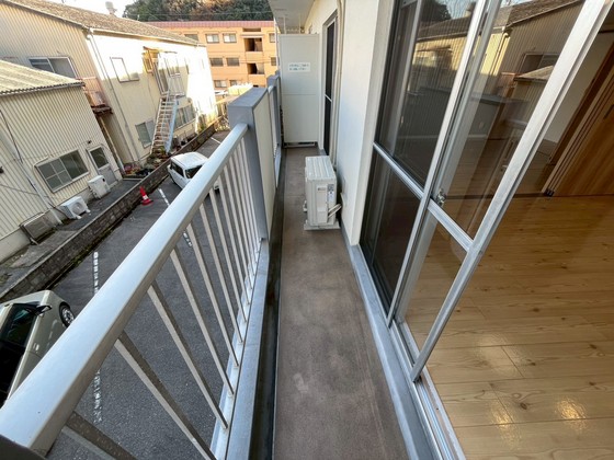 バルコニー　※別号室の写真になります。