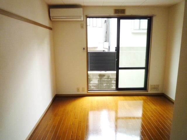 居室・リビング　★洋室６，５帖★