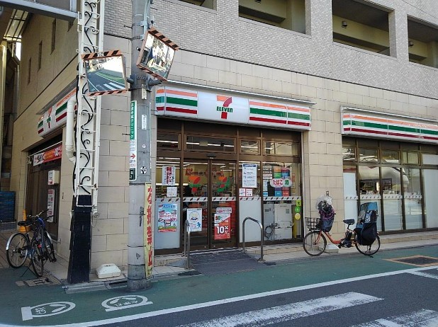 コンビニ　セブンイレブン 荏原中延駅前店（コンビニ）まで21m