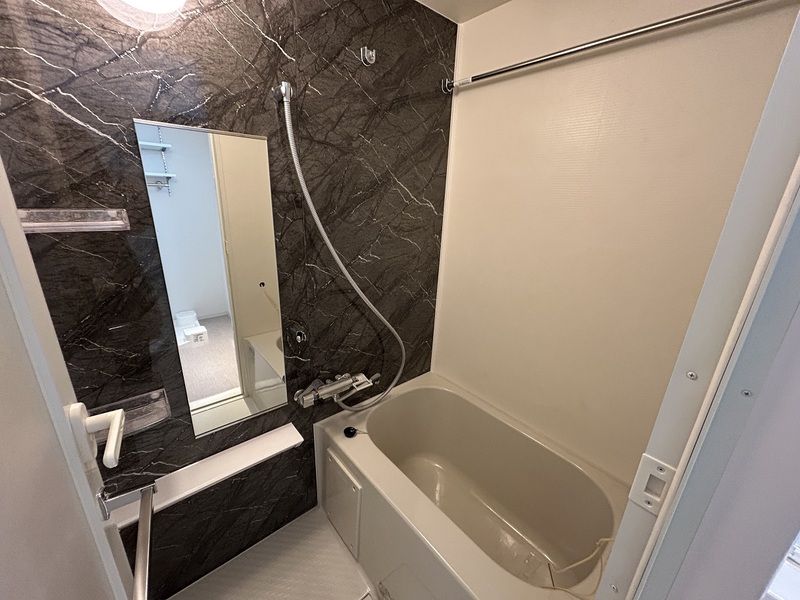 バス・シャワールーム　別部屋参考写真