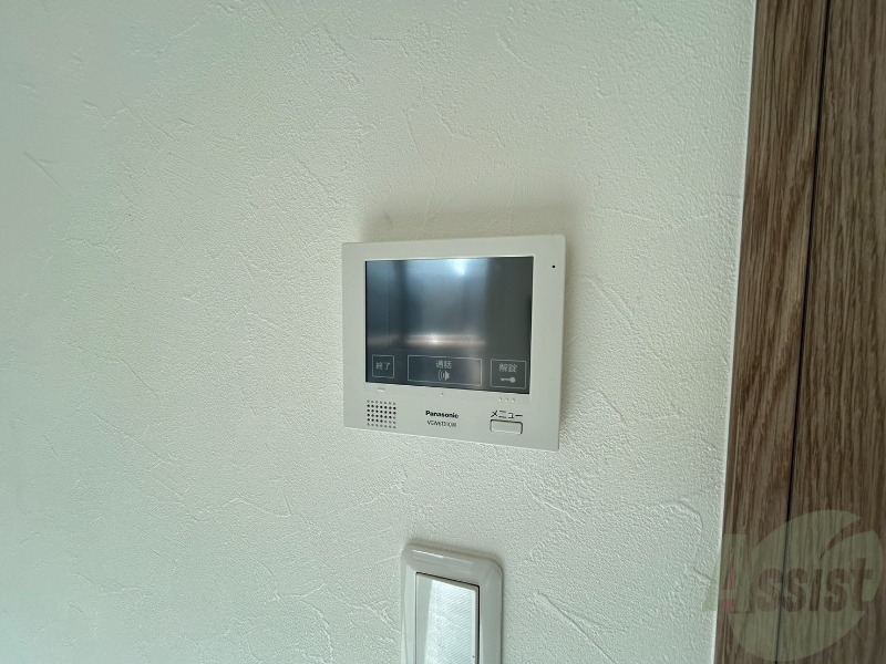 セキュリティ　ＴＶモニター付インターホンです。来客者の顔が見えるので安心！