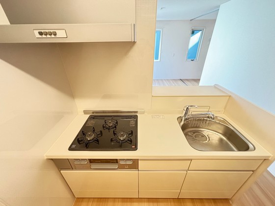 キッチン　※別部屋の写真です