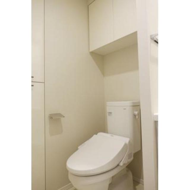 トイレ　※写真は同タイプ住戸です。