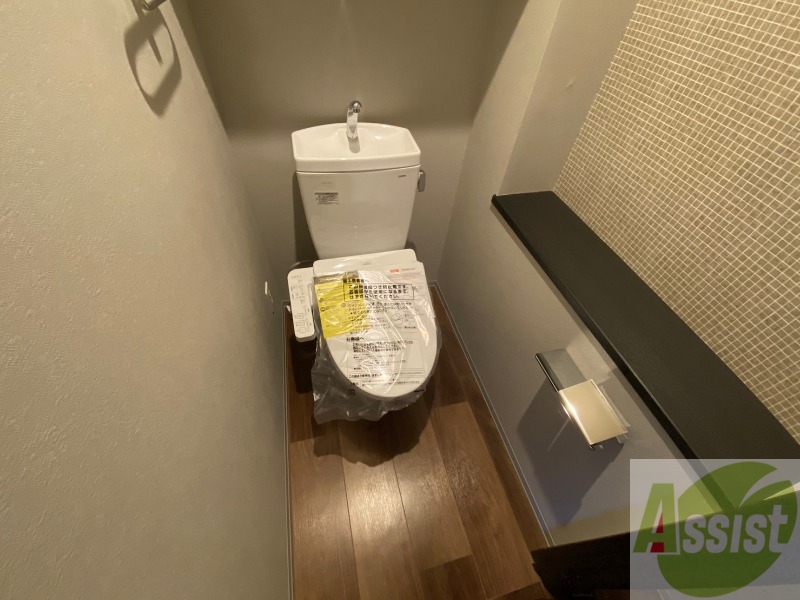 トイレ　トイレです。ウォシュレット付を探している方、おすすめです。