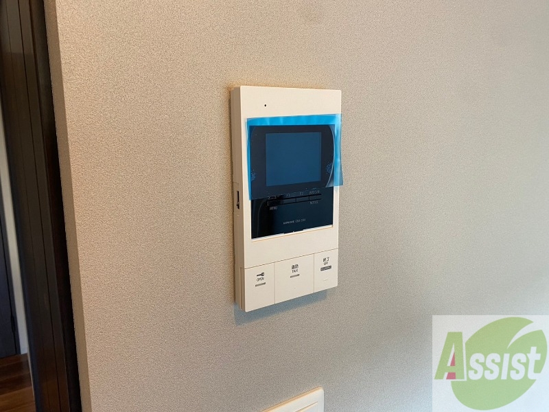 セキュリティ　ＴＶモニター付インターホンです。来客者の顔が見えるので安心！