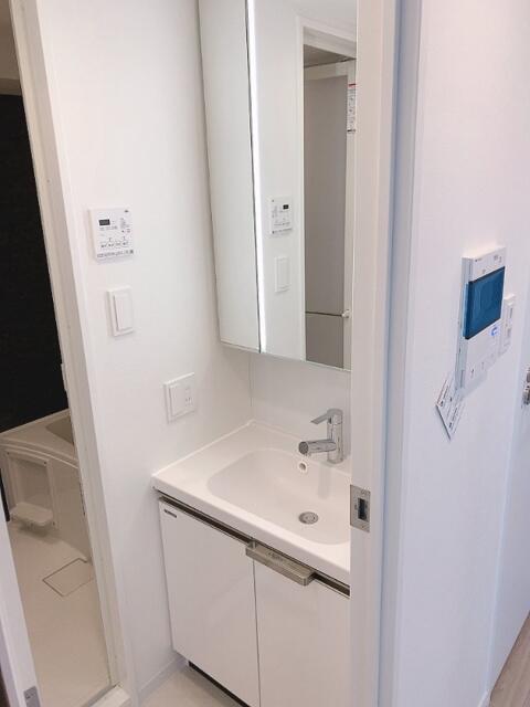 洗面設備　同仕様