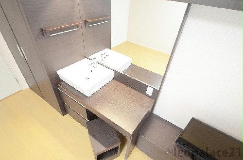 洗面設備　設備・仕様は号室により異なる為、現況を優先致します。