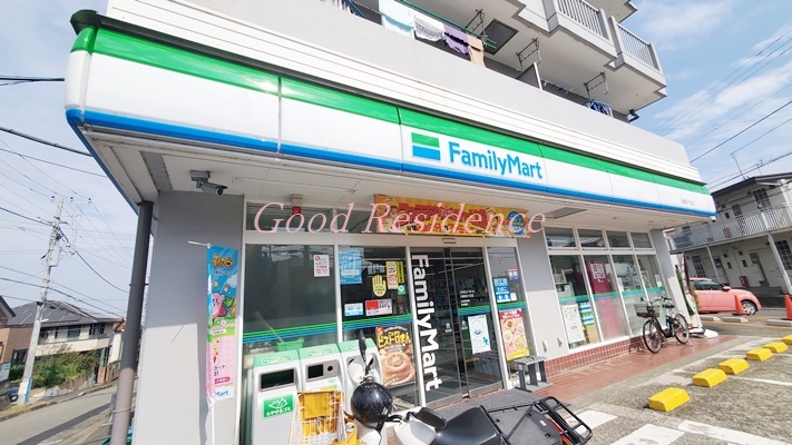 コンビニ　ファミリーマート川崎向ヶ丘店（コンビニ）まで417m
