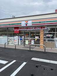 コンビニ　セブンイレブン 岡山原尾島3丁目店（コンビニ）まで383m