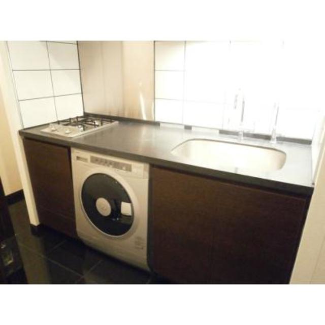 キッチン　※写真は同タイプ住戸です。