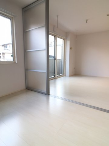 居室・リビング　※別号室参考写真