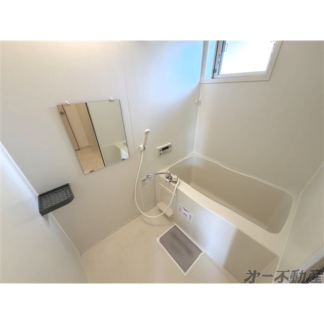 バス・シャワールーム　バスルーム