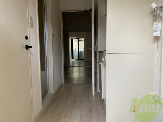 玄関　玄関から見た景色はこちらです。イメージできますか。