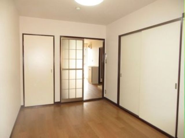 その他部屋・スペース　エアコン付き洋室