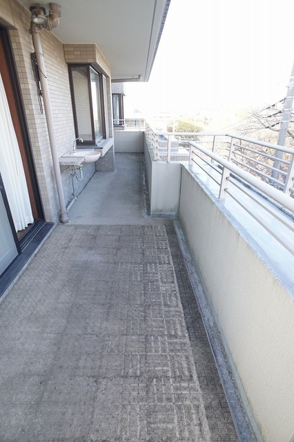 バルコニー　※前回募集時のお写真です。