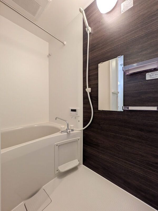 バス・シャワールーム　バス