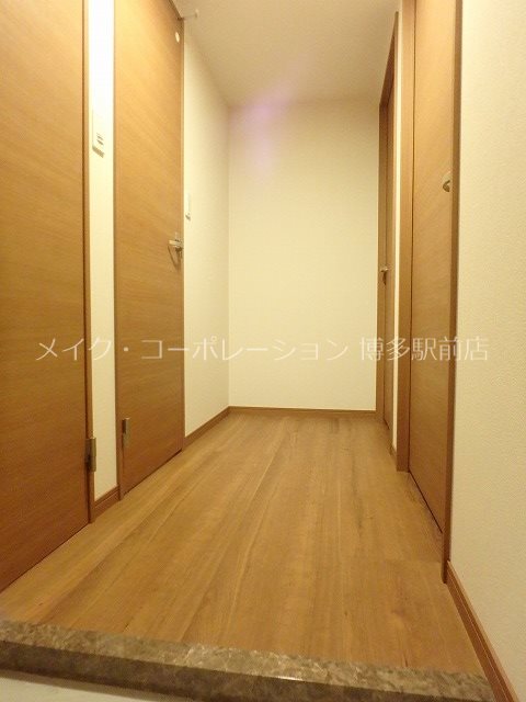 玄関　※類似シリース写真引用