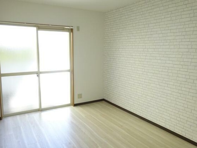 居室・リビング　参考写真（同建物別部屋のものです）