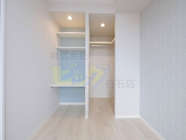 収納　ウォークインクローゼットで収納力が魅力的です♪