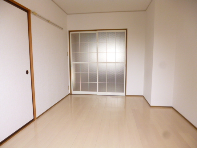 その他部屋・スペース　明るく清潔感のある洋室です