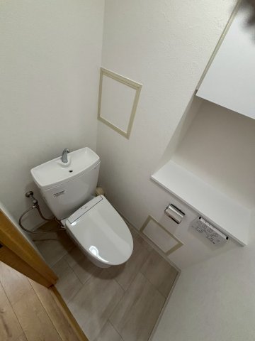 トイレ　嬉しい温水洗浄便座♪