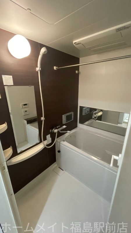 バス・シャワールーム