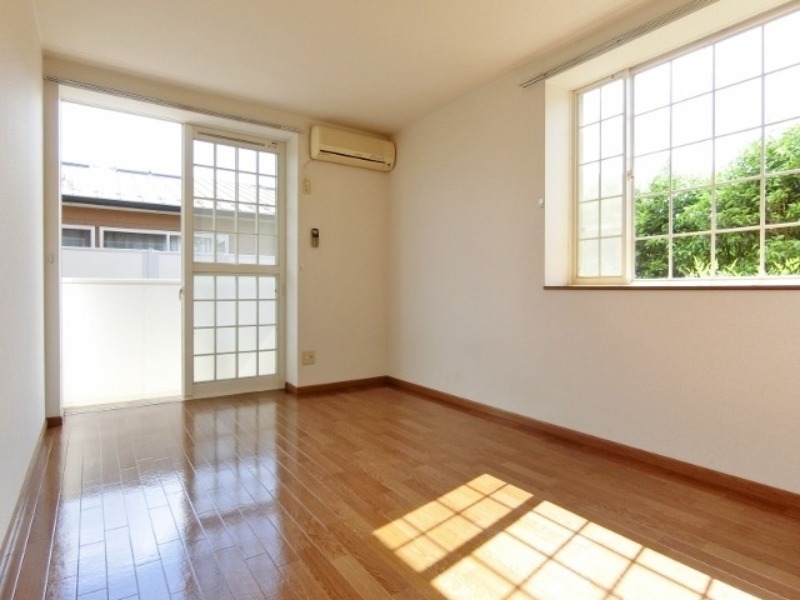 居室・リビング　図面と現状に相違がある場合には現状を優先