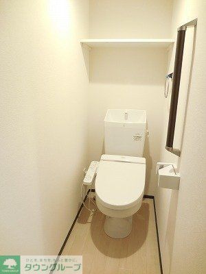 トイレ　ウォシュレット付き