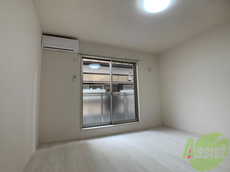 居室・リビング　８帖のリビングです。広々としていますね。