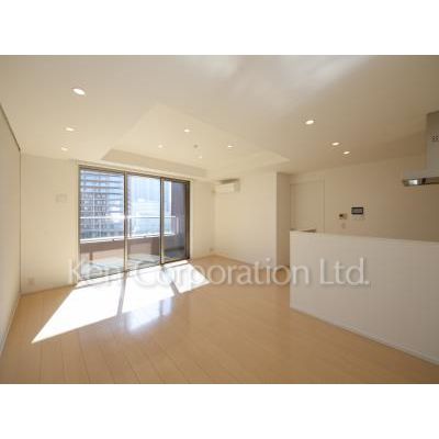 居室・リビング　同タイプ6階のお部屋を撮影。仕様が異なることがあります。