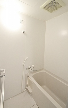 バス・シャワールーム　☆ゆっくりくつろげるお風呂☆
