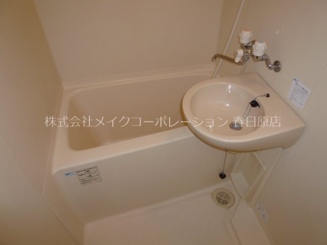 バス・シャワールーム　写真は同型タイプ