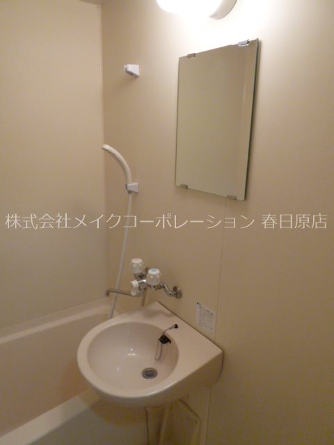 洗面設備　写真は同型タイプ