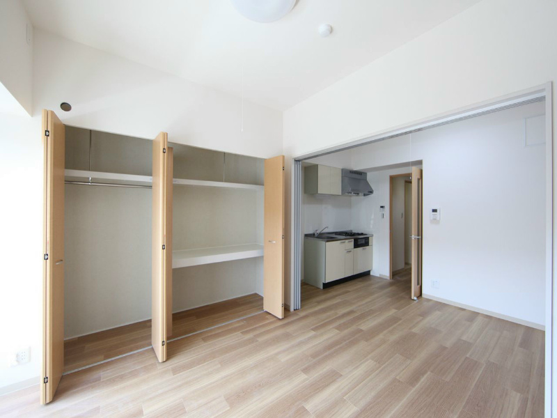 その他部屋・スペース　洋室6.7帖　クローゼット付（収納充実してます）