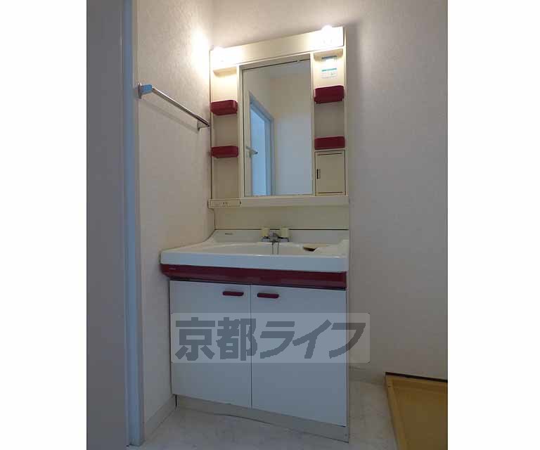 洗面設備　朝の準備はこちらで