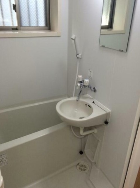 バス・シャワールーム　バスルーム