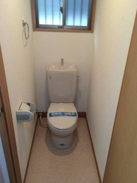 トイレ　トイレ