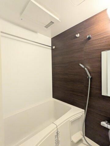 バス・シャワールーム　ゆったり過ごせるお風呂です