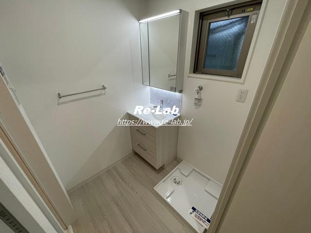 洗面設備　※101号モデルルーム写真