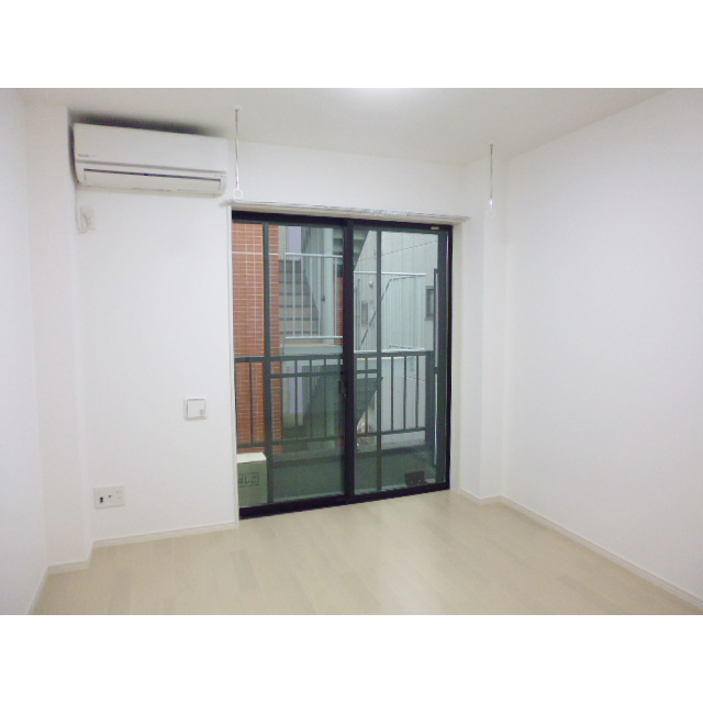 居室・リビング　５．７帖